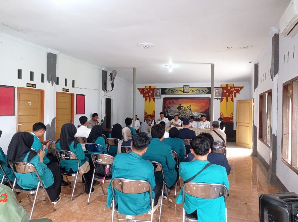 MONITORING DAN EVALUASI TIM SUPERVISI PENANGGULANGAN AIDs KABUPATEN LOMBOK BARAT DI DESA SURANADI